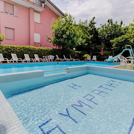 Hotel Sympathy Rimini Esterno foto