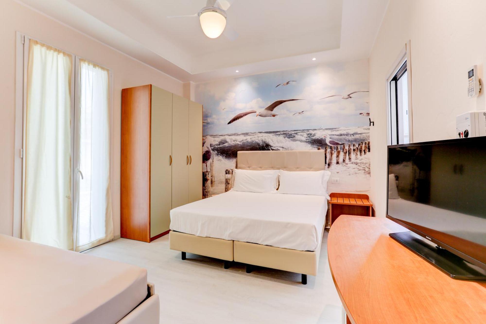 Hotel Sympathy Rimini Esterno foto