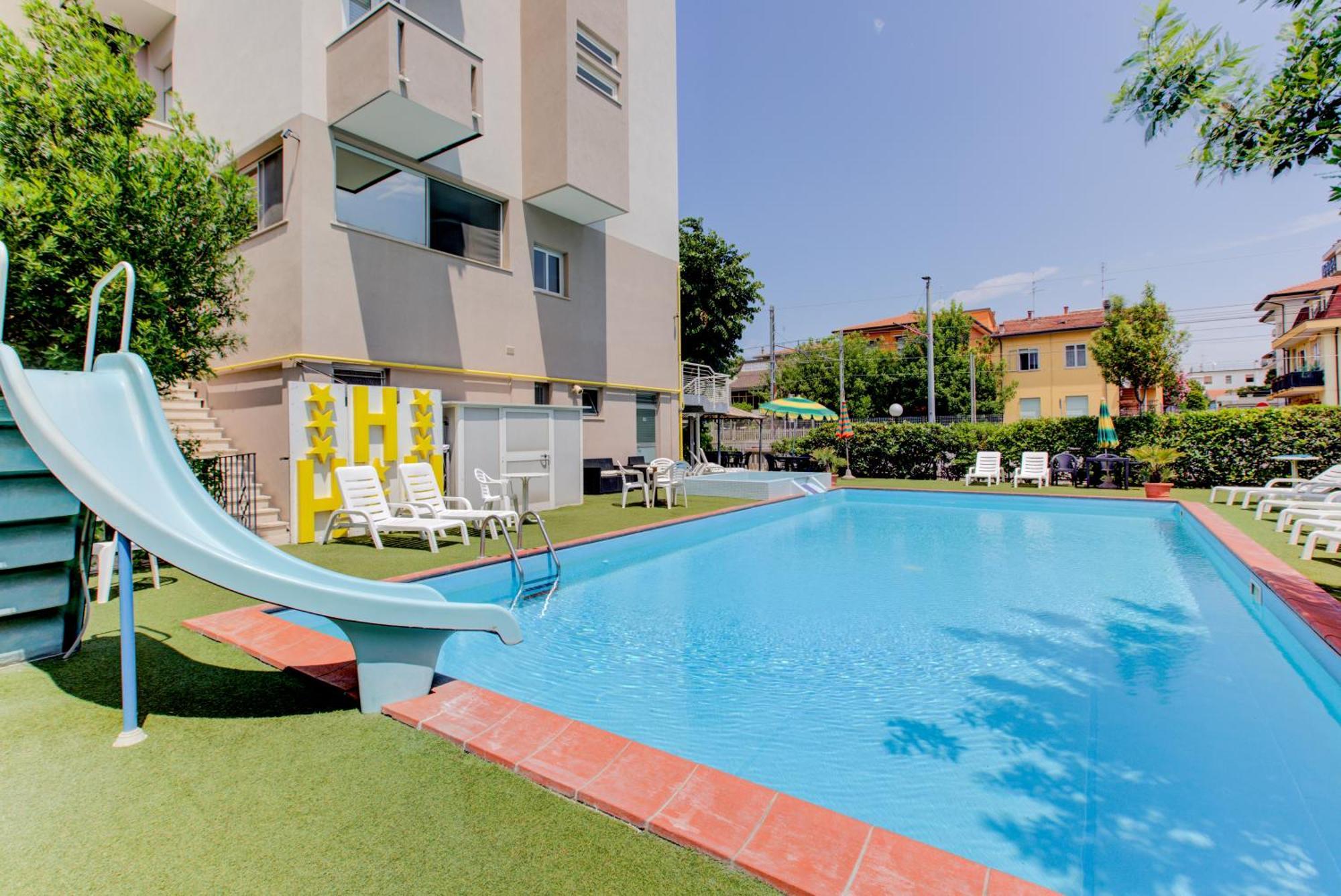 Hotel Sympathy Rimini Esterno foto