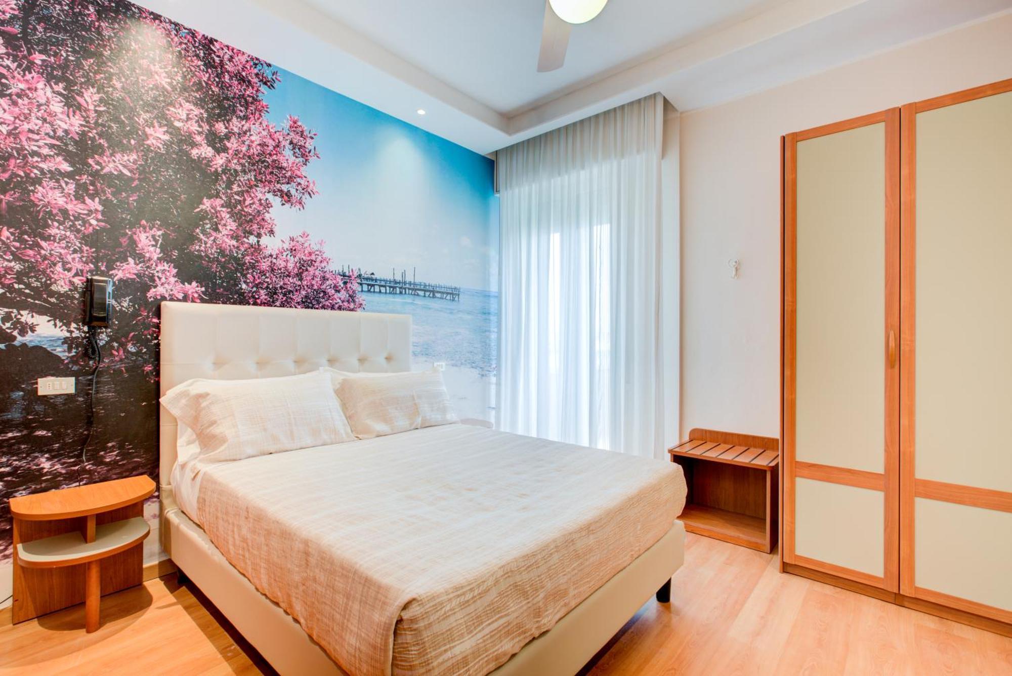 Hotel Sympathy Rimini Esterno foto