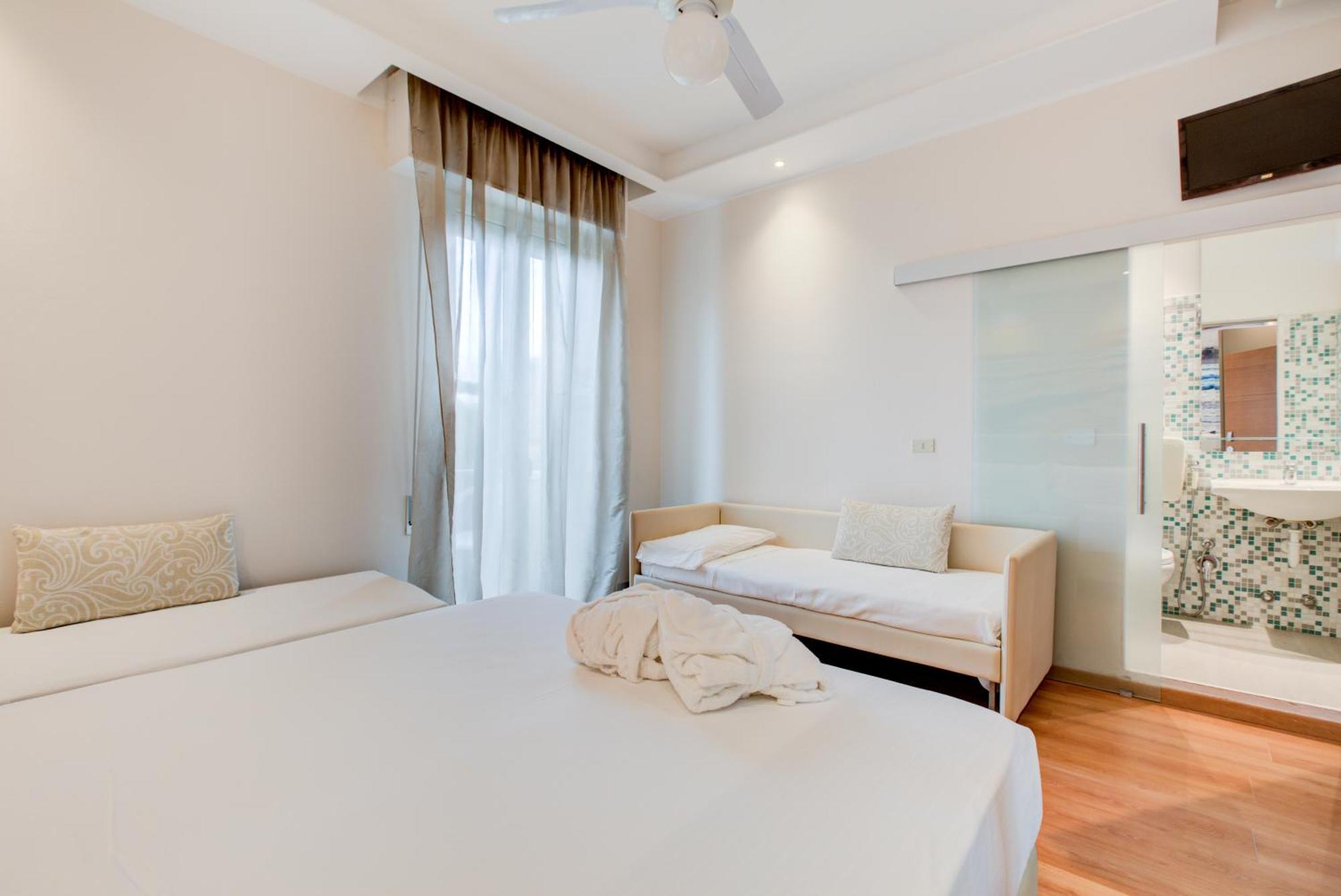 Hotel Sympathy Rimini Esterno foto